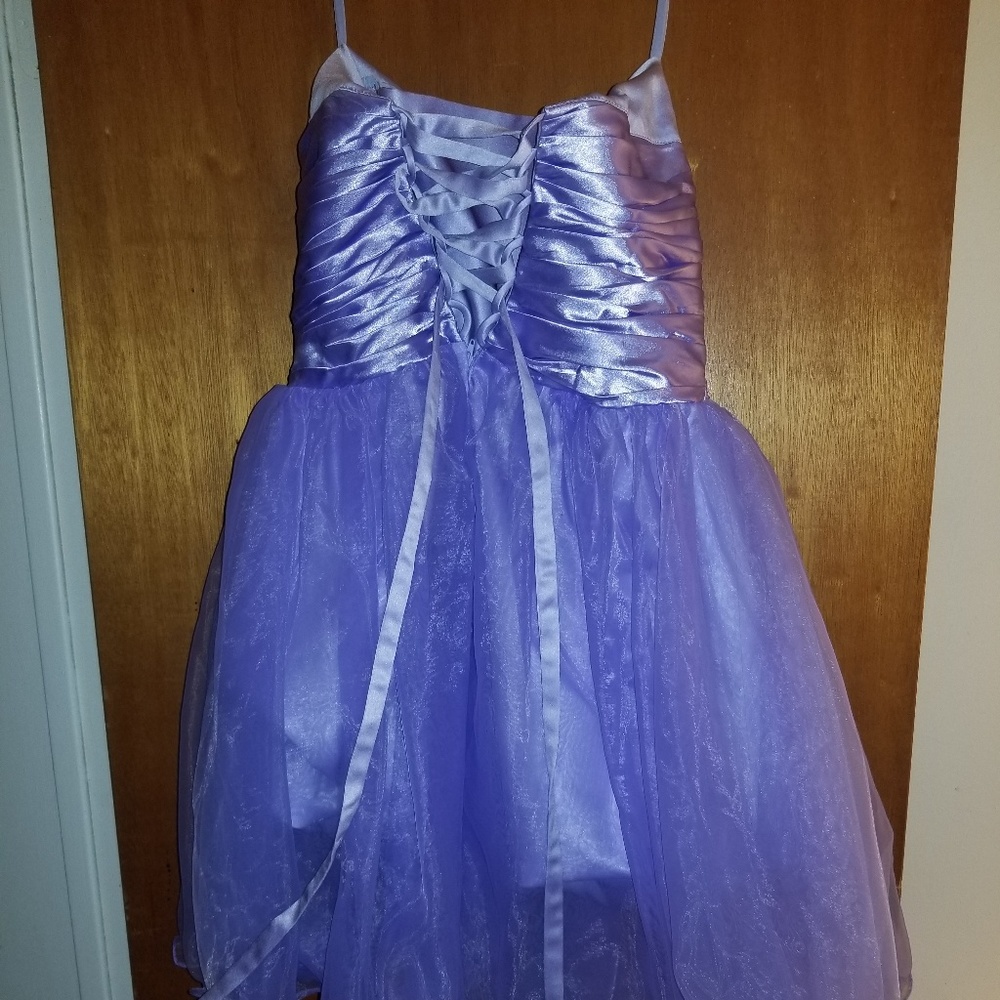 Dress - Picture 2 of 2
